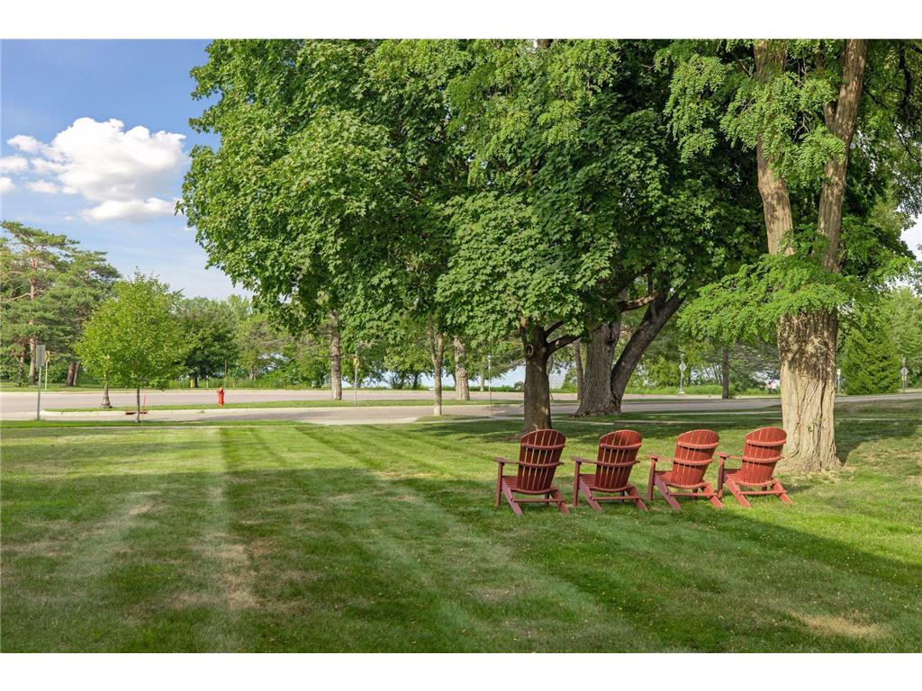 12xx Como Boulevard W Saint Paul MN 55103 - Como Lake 6404780 image1