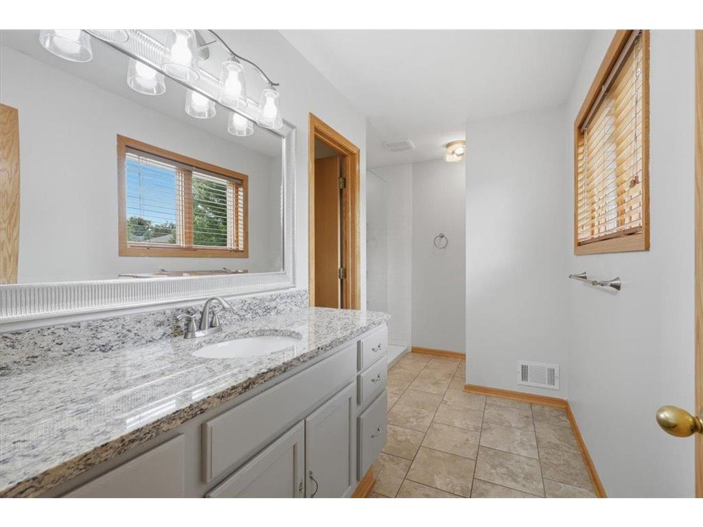 13 Cliff Ridge Court Hudson WI 54016 7070797 image20