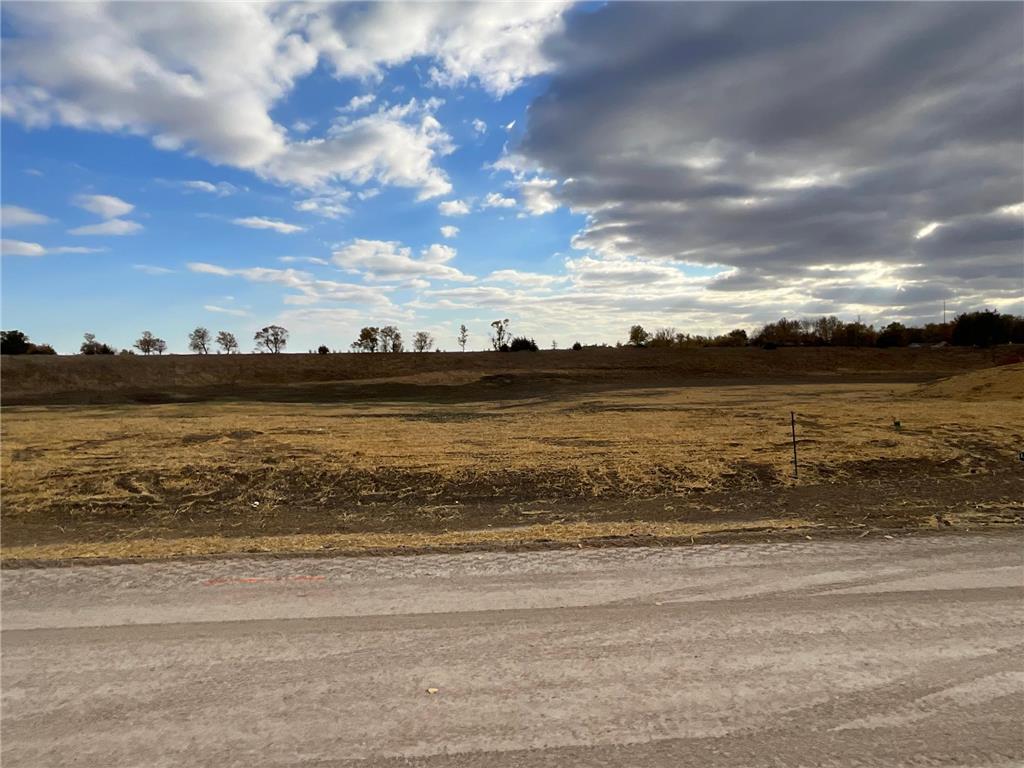 13 Cottonwood Lake Boulevard Windom MN 56101 6617790 image3