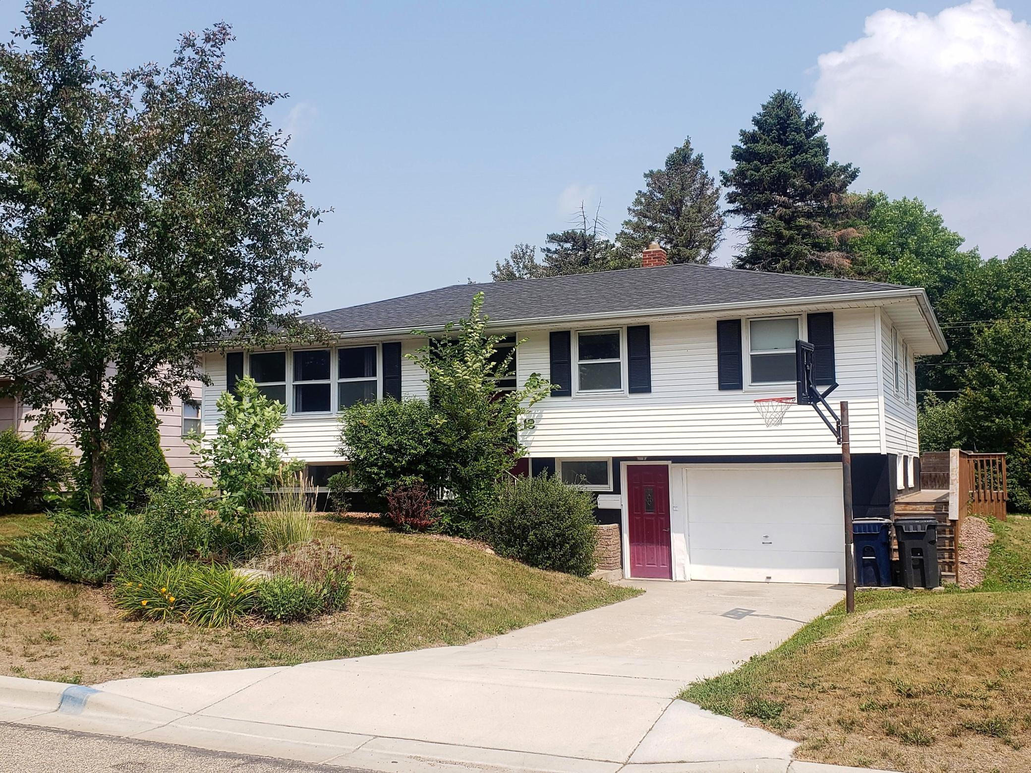 13 N Court Street, Morris, MN 56267 MLS 6029799 Edina Realty