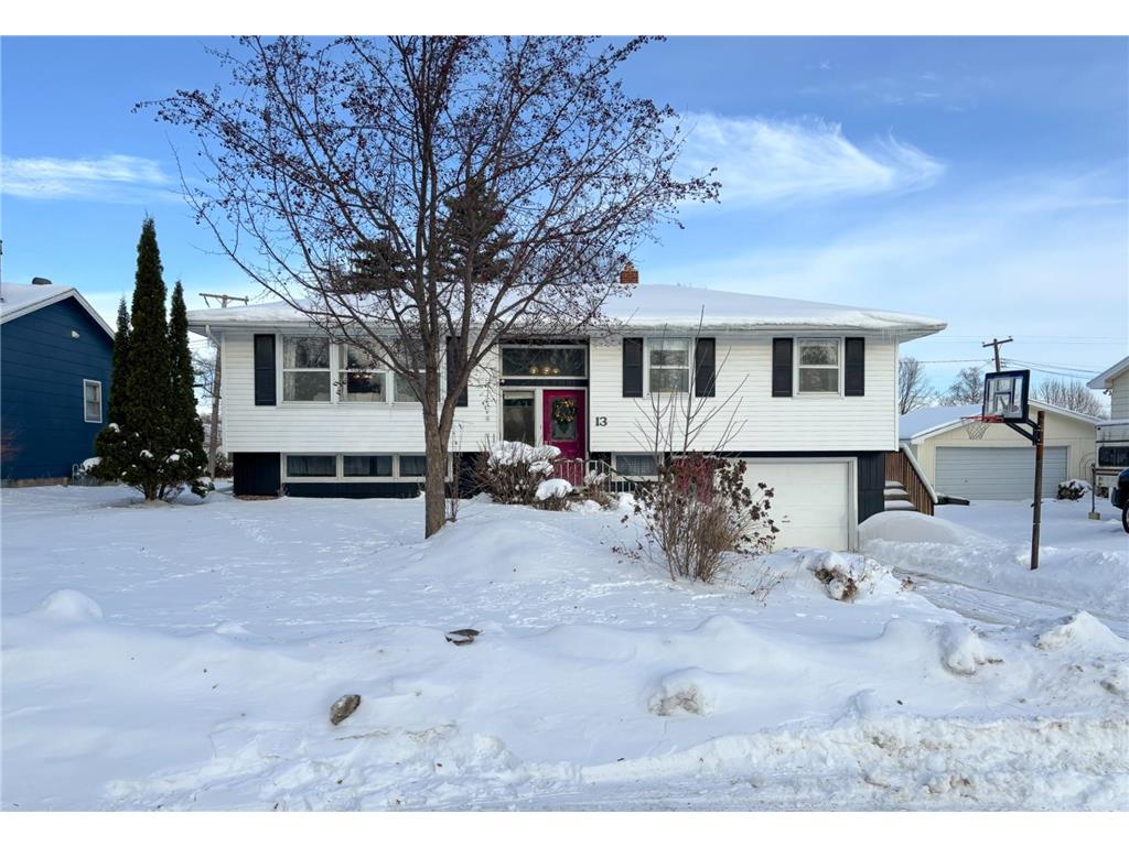 13 N Court Street Morris MN 56267 7000470 image1