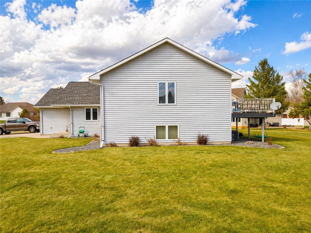 13 Riverside Road Morris MN 56267 7053639 image3