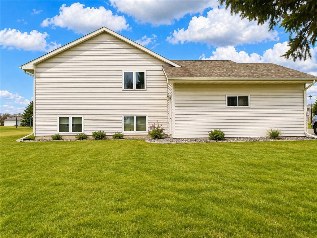 13 Riverside Road Morris MN 56267 7053639 image4
