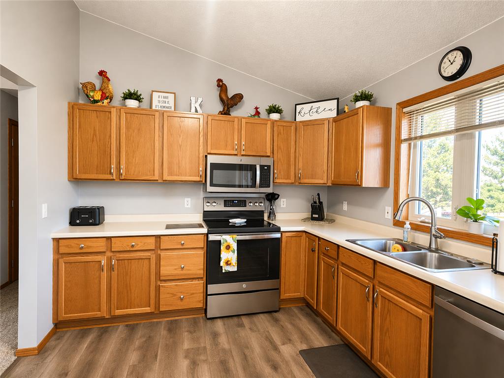 13 Riverside Road Morris MN 56267 7053639 image8