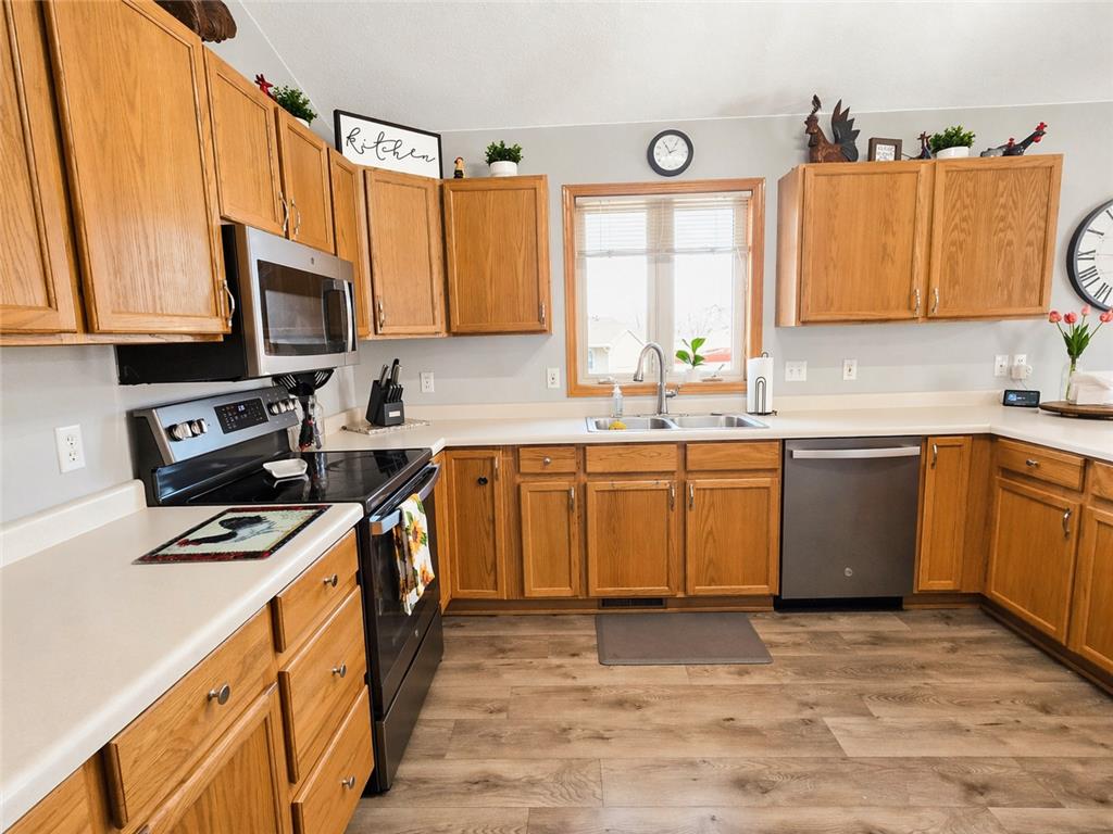 13 Riverside Road Morris MN 56267 7053639 image9