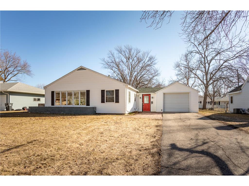 13 S California Avenue Morris MN 56267 6360020 image1