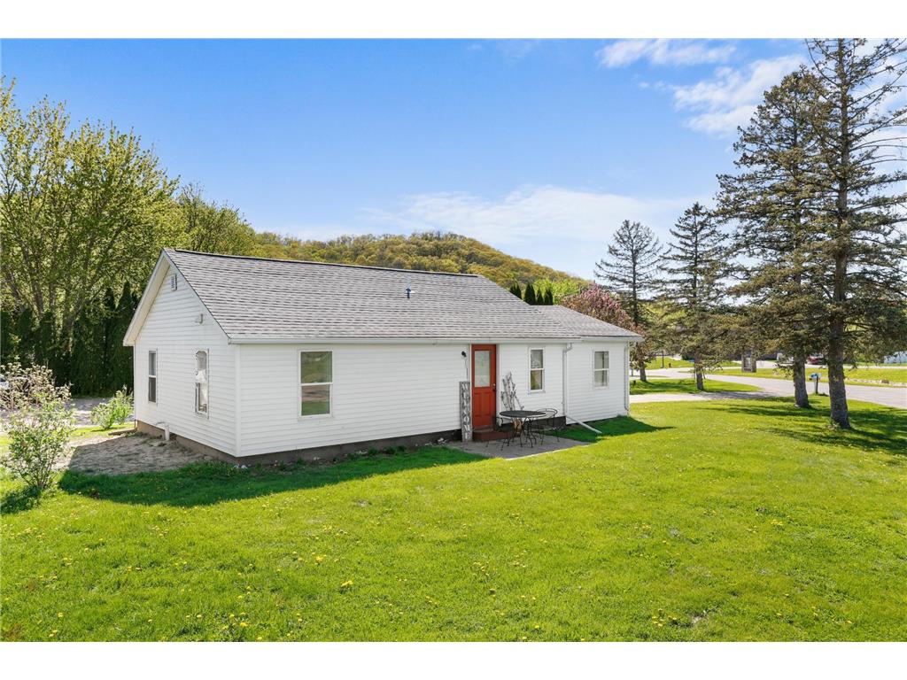 13 Wenonah Road Rollingstone Twp MN 55959 6718887 image1