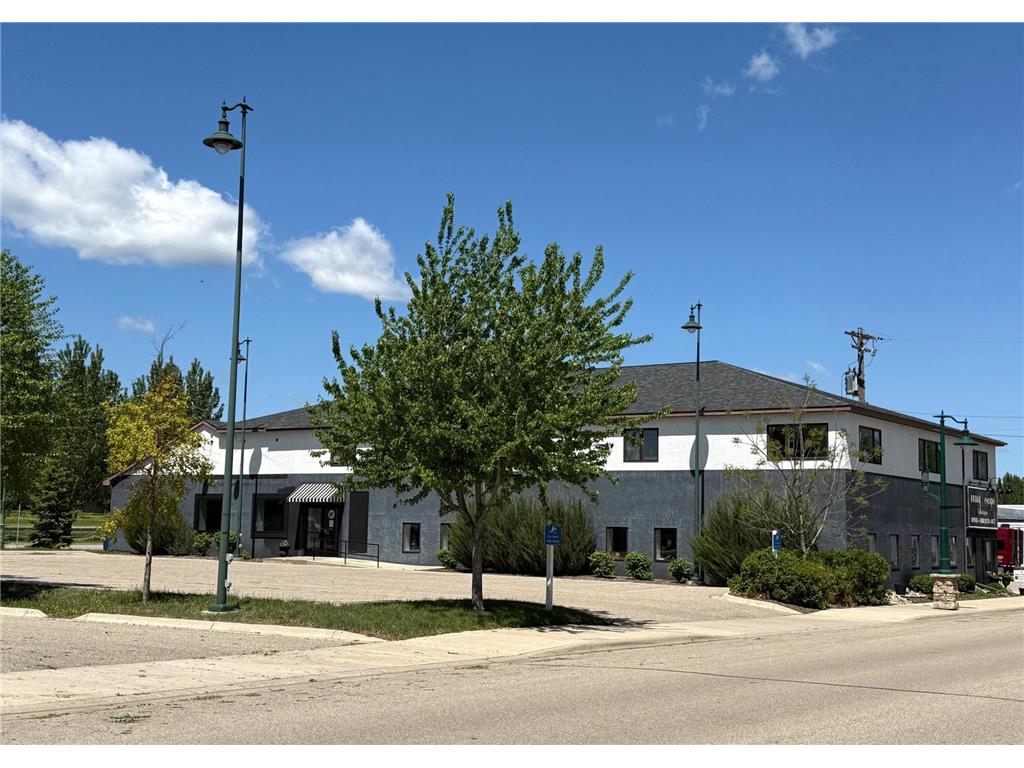 130-1 Lake Avenue N Spicer MN 56288 - Green 7010697 image1