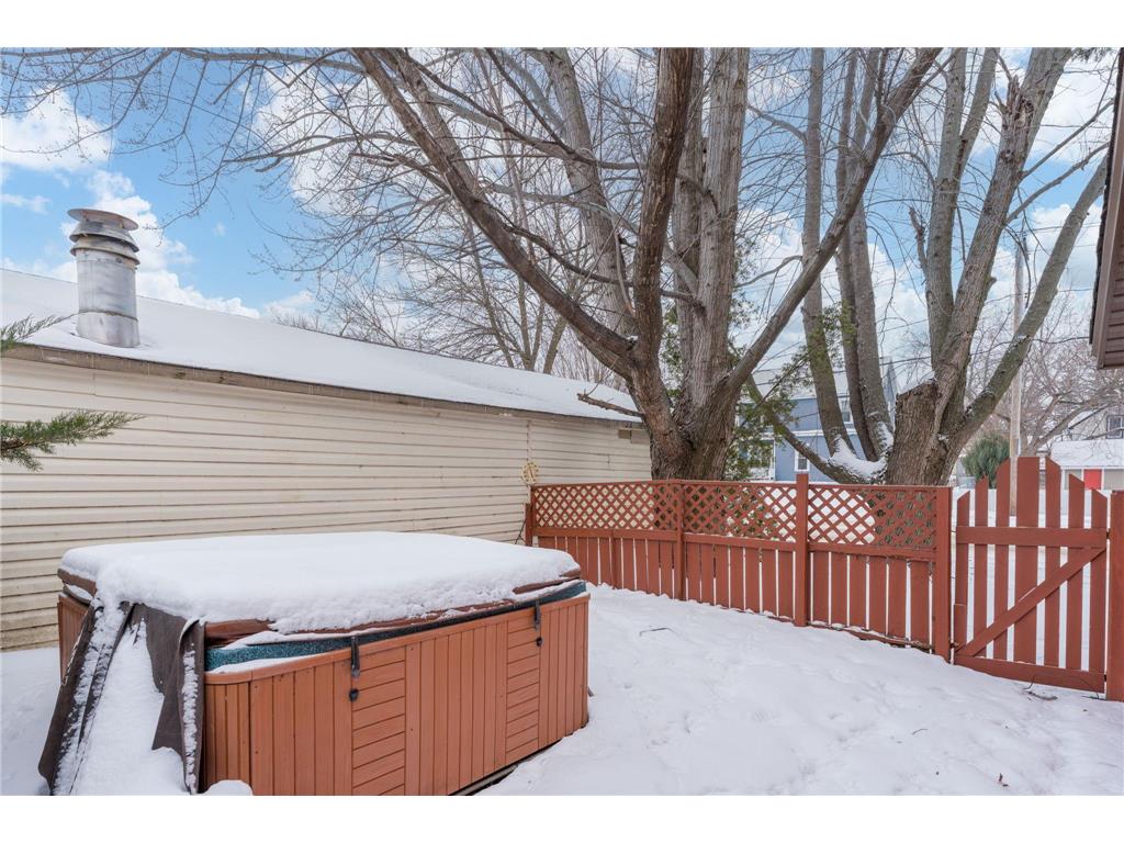 130 1st Street N Waterville MN 56096 7004734 image23