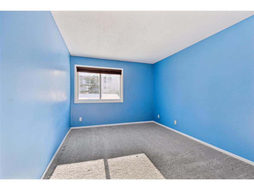 130 Demont Avenue E #142 Little Canada MN 55117 6826307 image17