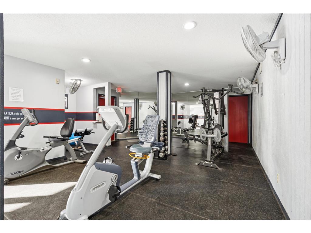 130 Demont Avenue E #142 Little Canada MN 55117 6826307 image24