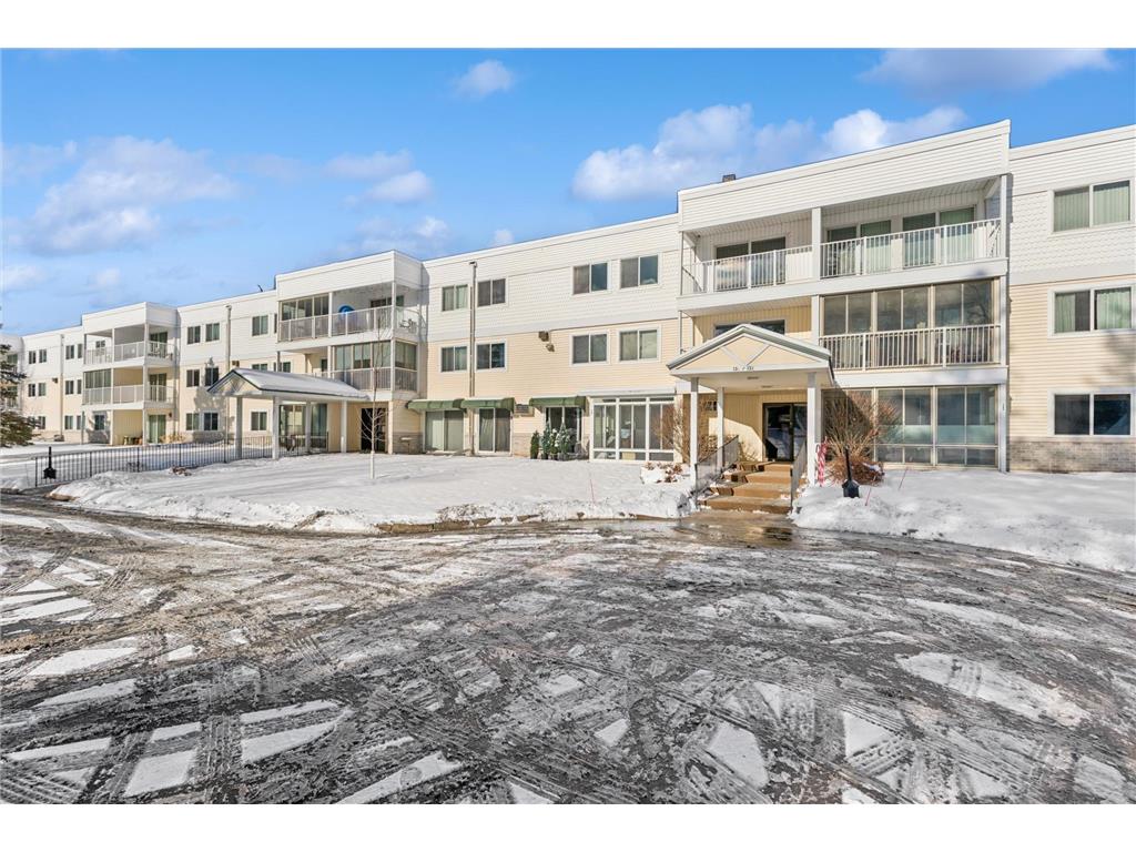 130 Demont Avenue E #142 Little Canada MN 55117 6826307 image5