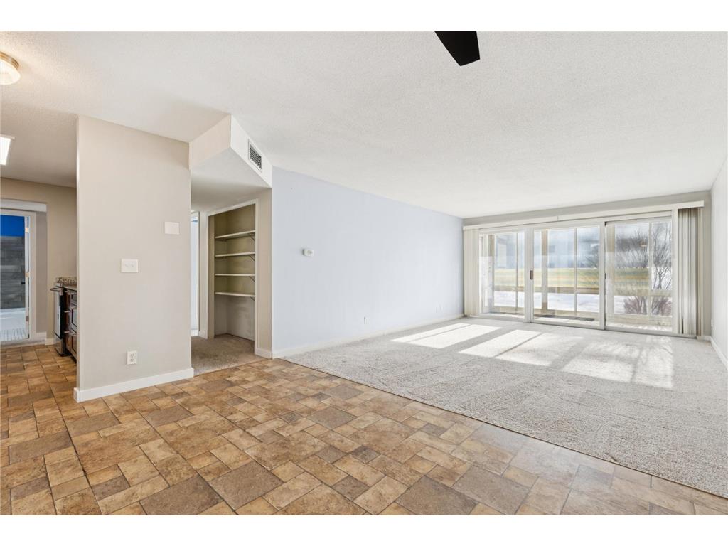 130 Demont Avenue E #142 Little Canada MN 55117 6826307 image7