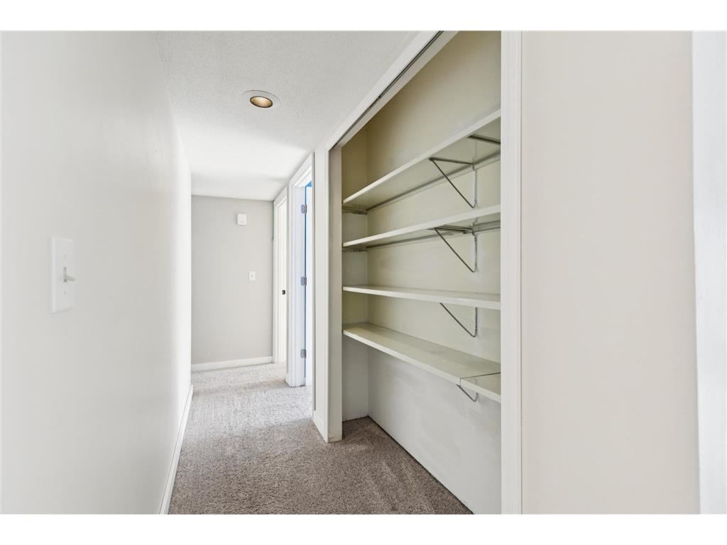 130 Demont Avenue E #142 Little Canada MN 55117 7055548 image22