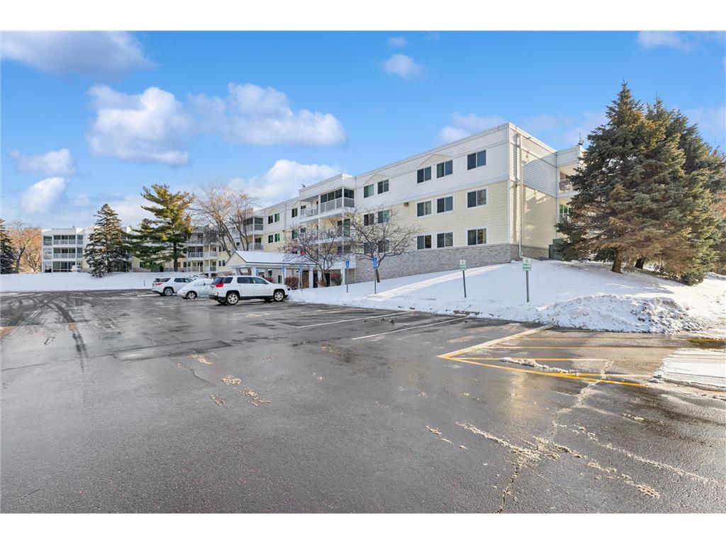 130 Demont Avenue E #142 Little Canada MN 55117 7055548 image7