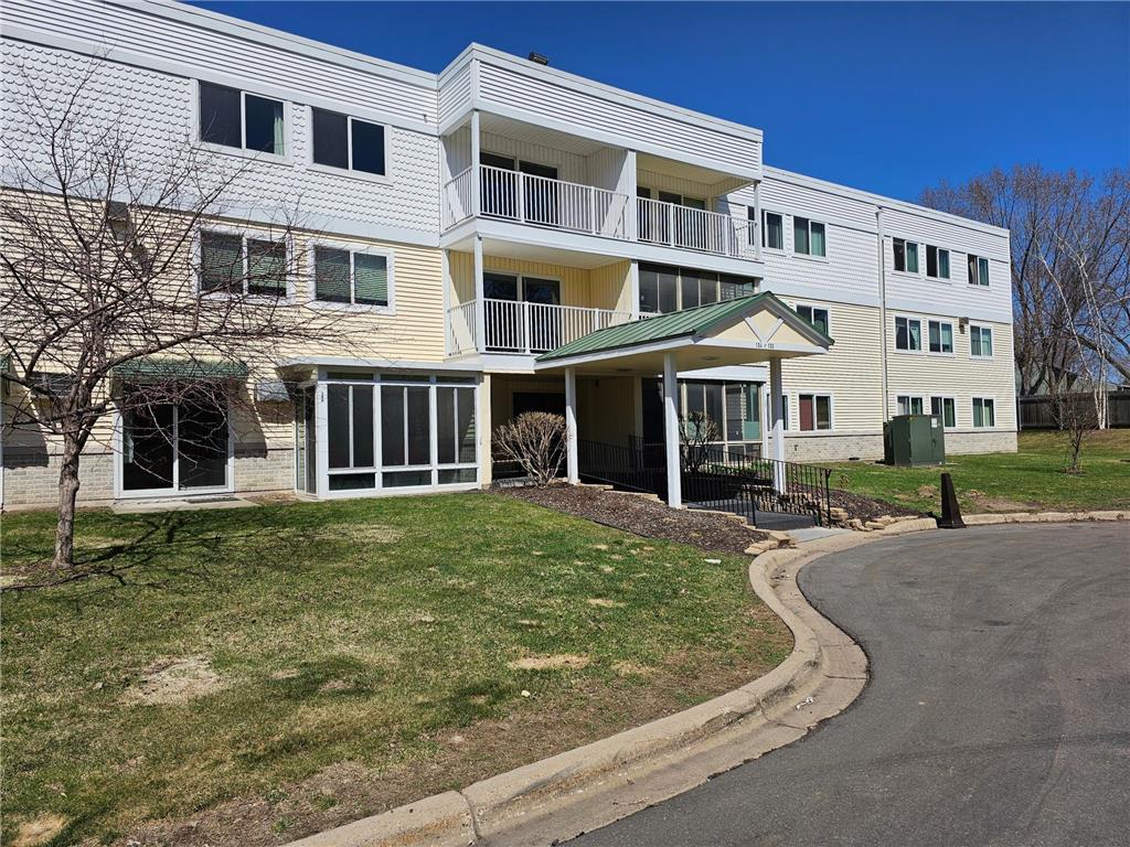 130 Demont Avenue E #244 Little Canada MN 55117 6347031 image1