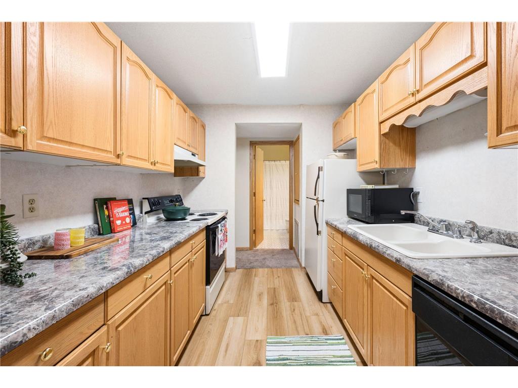 130 E Demont Avenue E #348 Little Canada MN 55117 7106099 image16