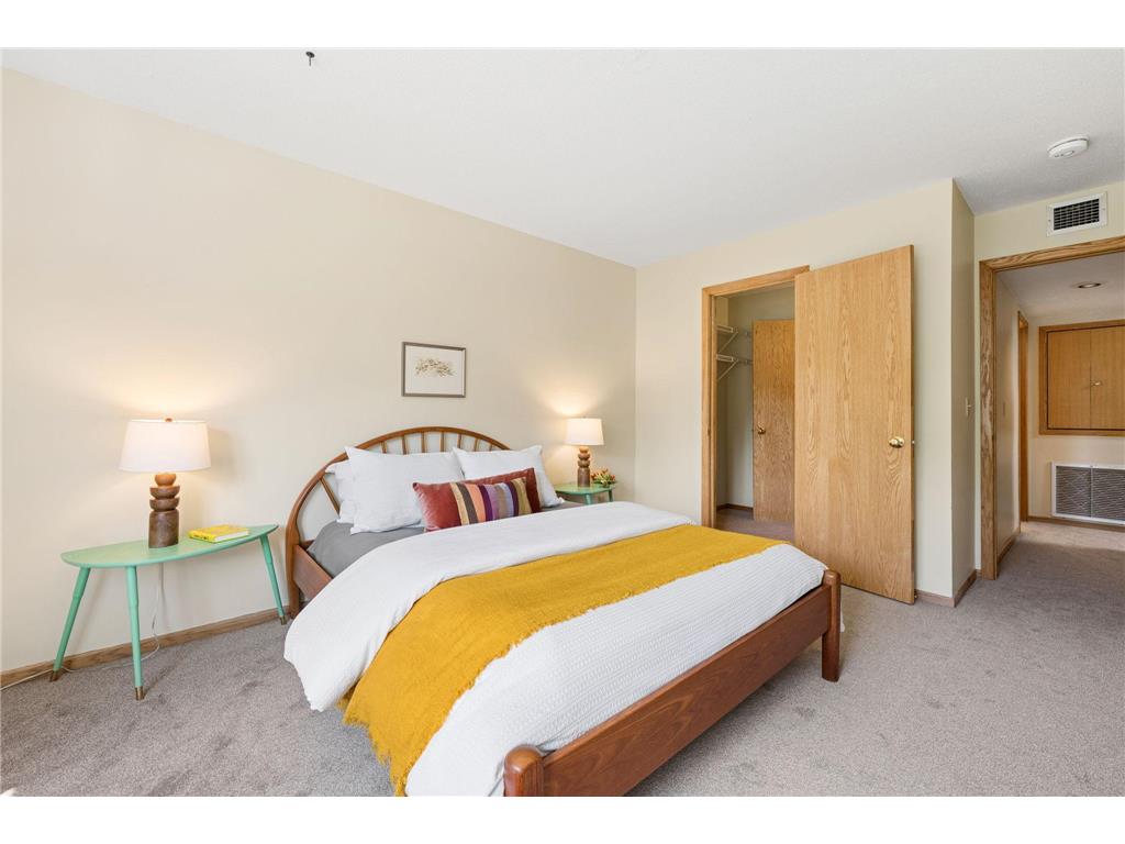 130 E Demont Avenue E #348 Little Canada MN 55117 7106099 image24