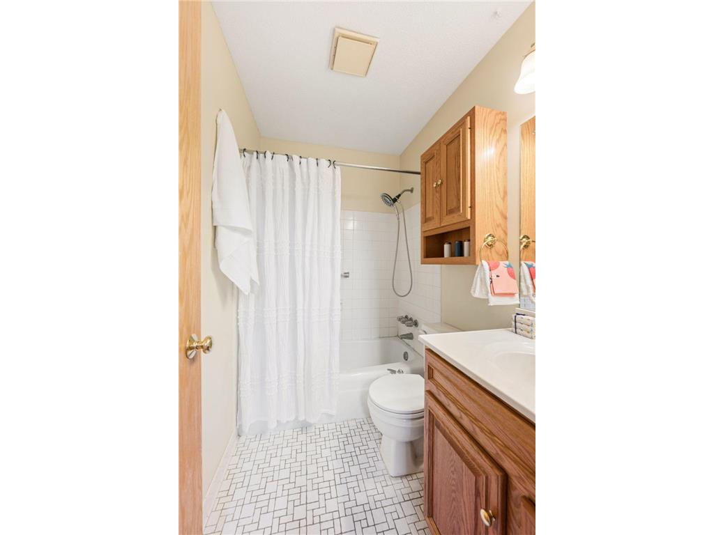 130 E Demont Avenue E #348 Little Canada MN 55117 7106099 image30