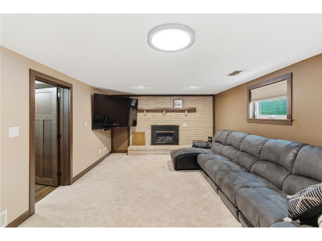 130 Half Moon Road Wells MN 56097 7075513 image11