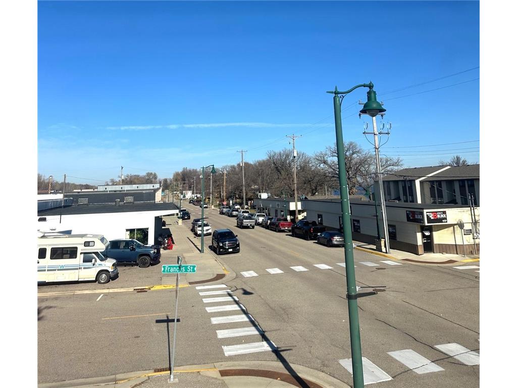 130 Lake Avenue N Spicer MN 56288 - Green 6724385 image29