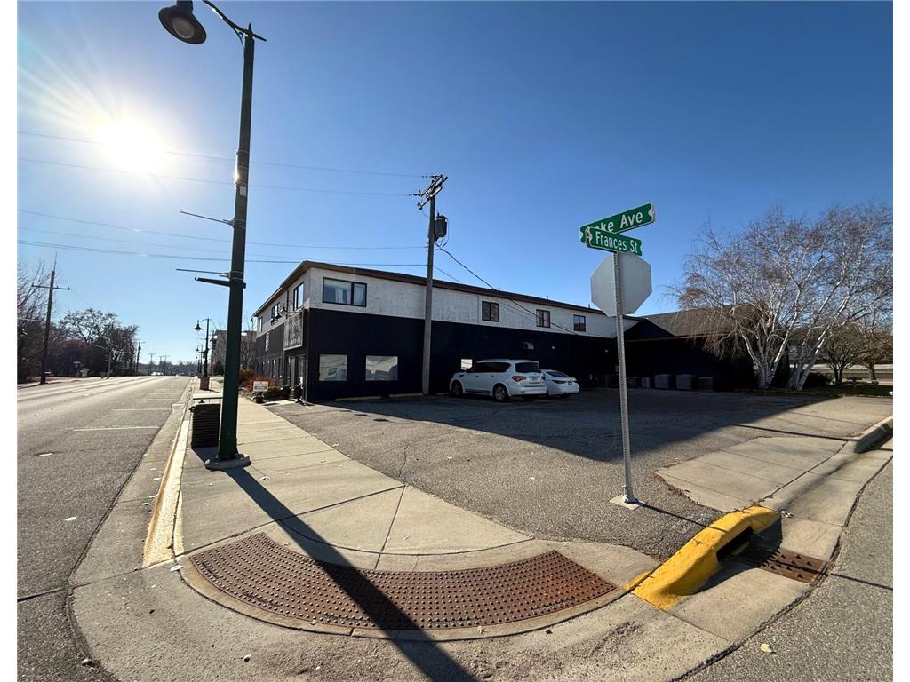 130 Lake Avenue N Spicer MN 56288 - Green 6724385 image33