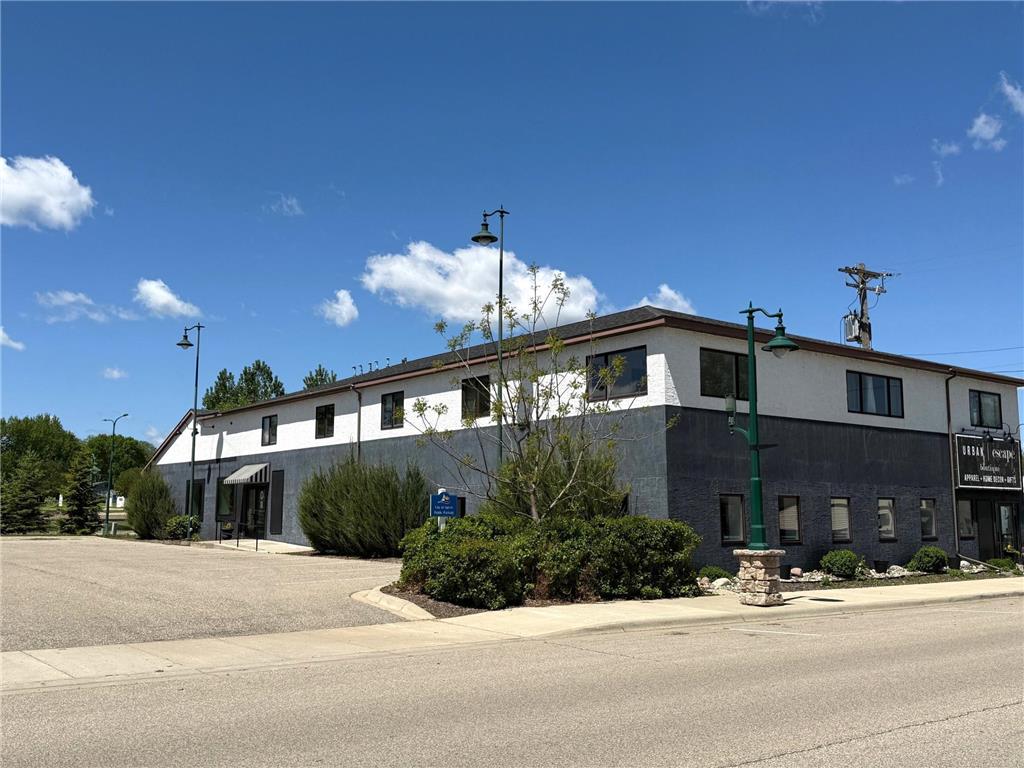 130 Lake Avenue N Spicer MN 56288 - Green 6724385 image34