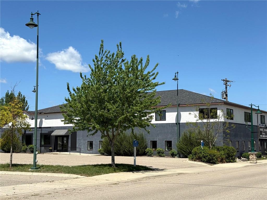 130 Lake Avenue N Spicer MN 56288 - Green 6724385 image35