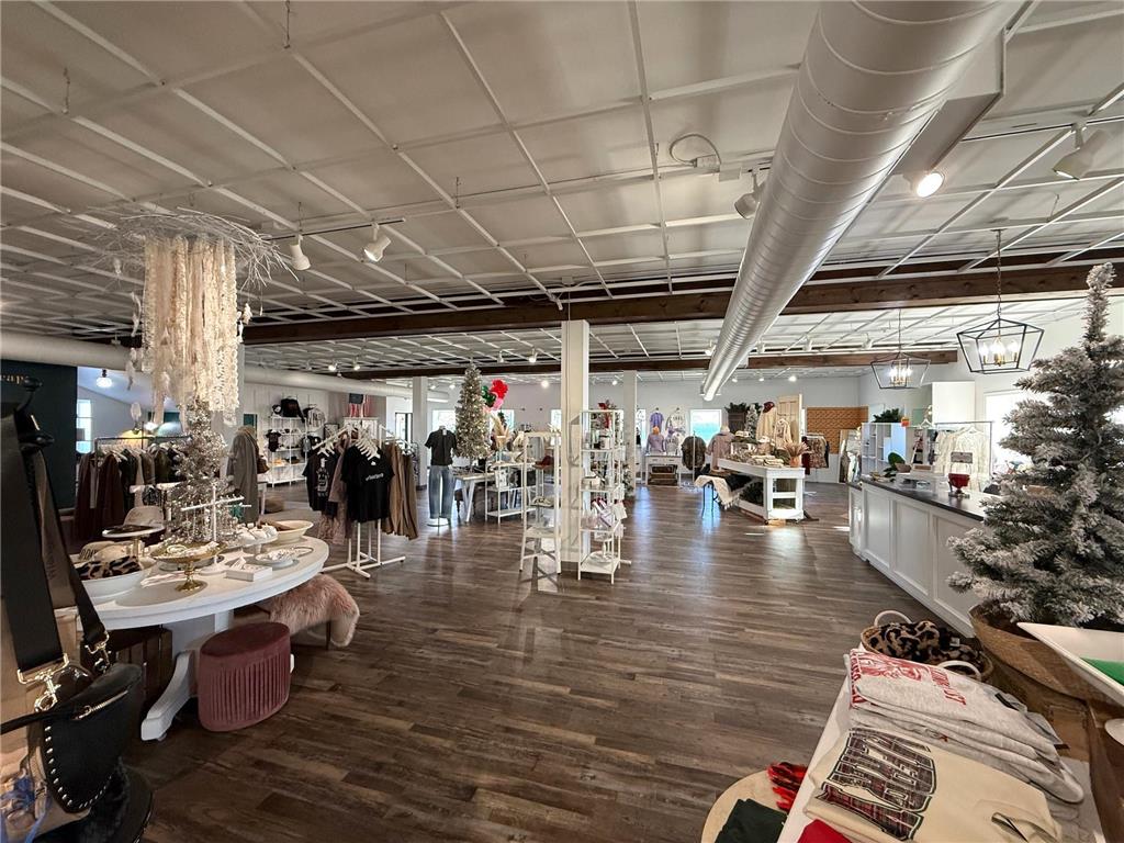 130 Lake Avenue N Spicer MN 56288 - Green 6724385 image9