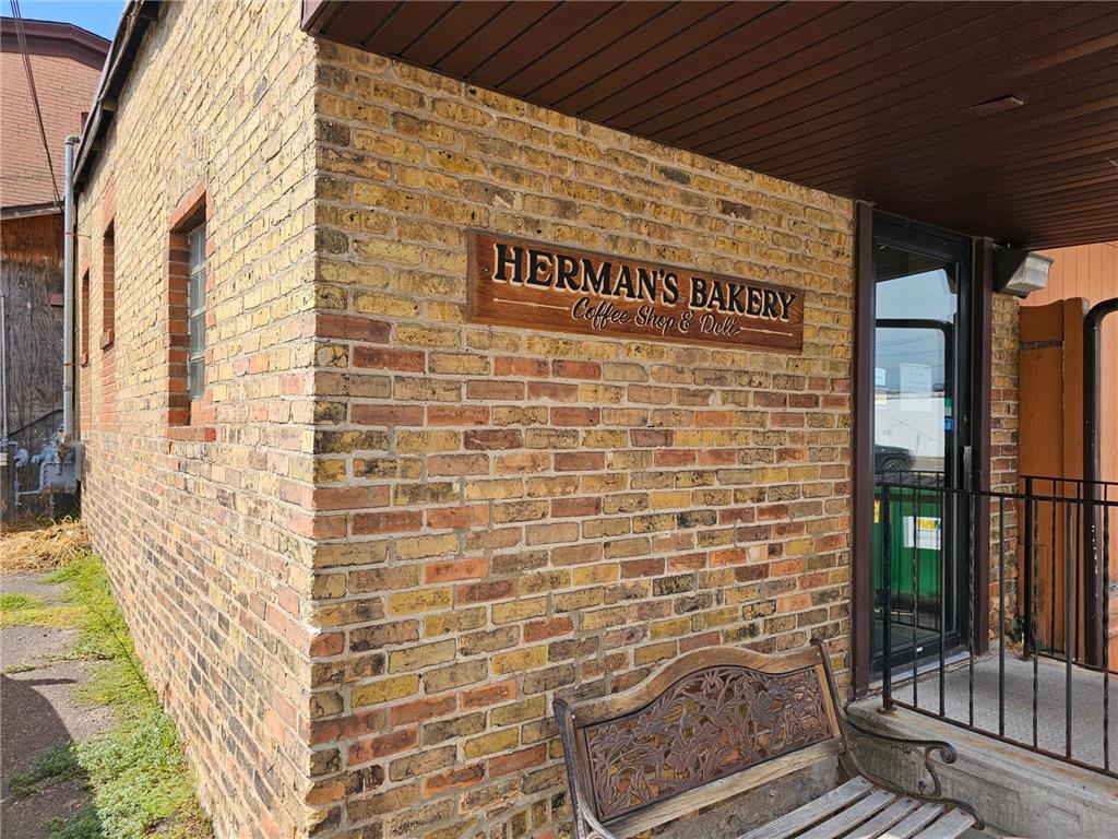 130 Main Street S Cambridge MN 55008 6696104 image2