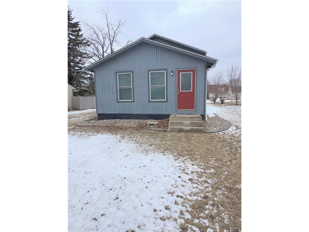 130 Mars Street N Cosmos MN 56228 6652951 image1