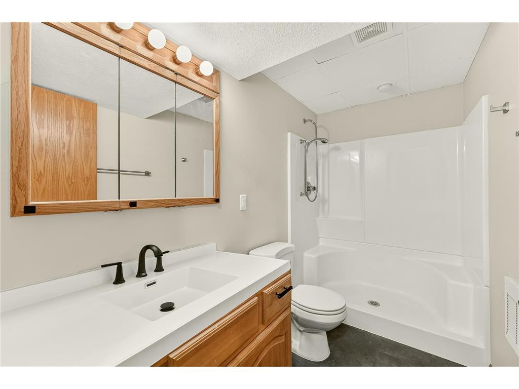 130 Nicholas Drive Lewiston MN 55952 7097342 image19