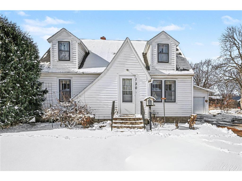 130 S Grove Street Belle Plaine MN 56011 7025176 image1