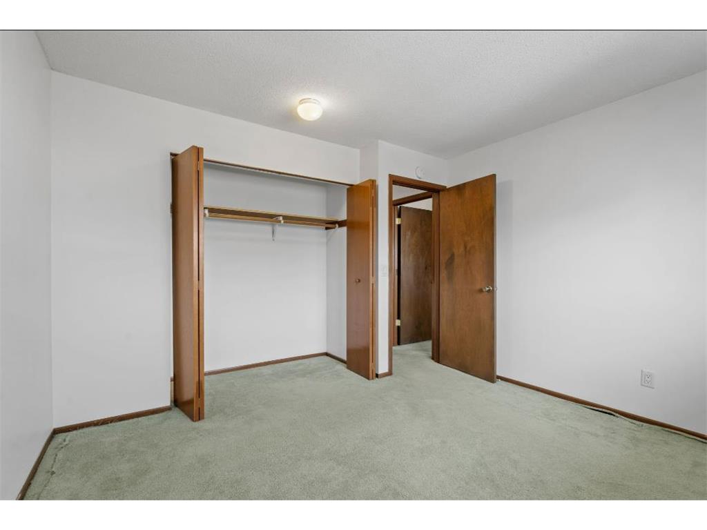 130 W 43rd Street Minneapolis MN 55409 7004082 image24