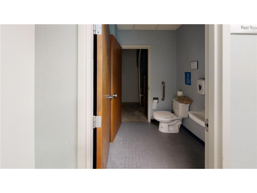 130 Willmar Avenue SE #4 Willmar MN 56201 6636043 image33