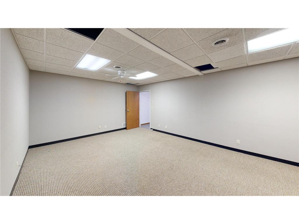 130 Willmar Avenue SE #4 Willmar MN 56201 6636043 image4