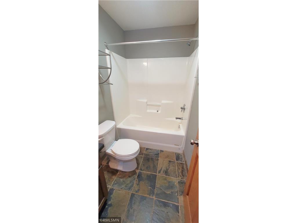 1300 146th Avenue #B New Richmond Twp WI 54017 6801571 image7