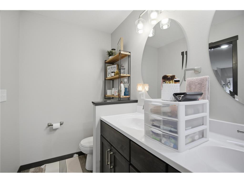 1300 18th Drive NE Austin MN 55912 7007764 image22