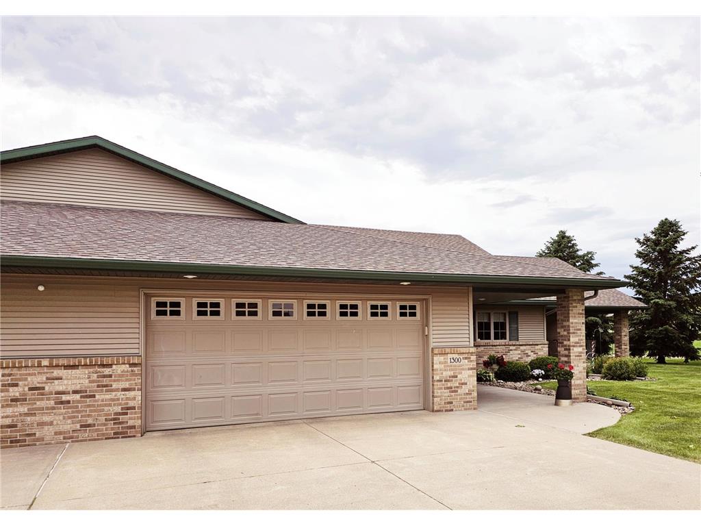 1300 23rd Street SE Willmar MN 56201 6546967 image1