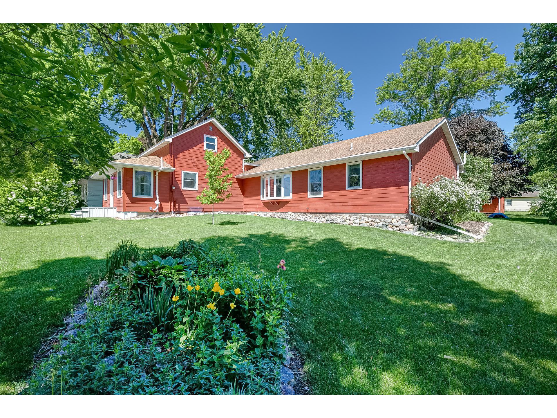 1300 7th Avenue, Howard Lake, MN 55349 MLS 5763956 Edina Realty