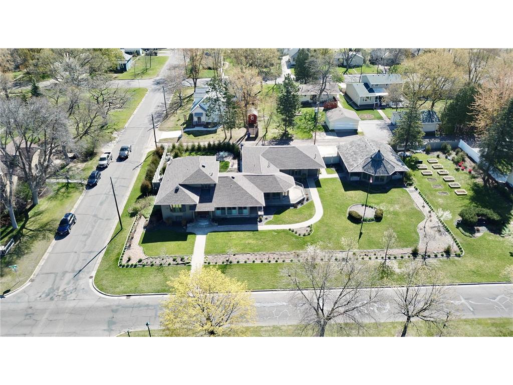 1300 Kilian Boulevard SE Saint Cloud MN 56304 7063252 image2