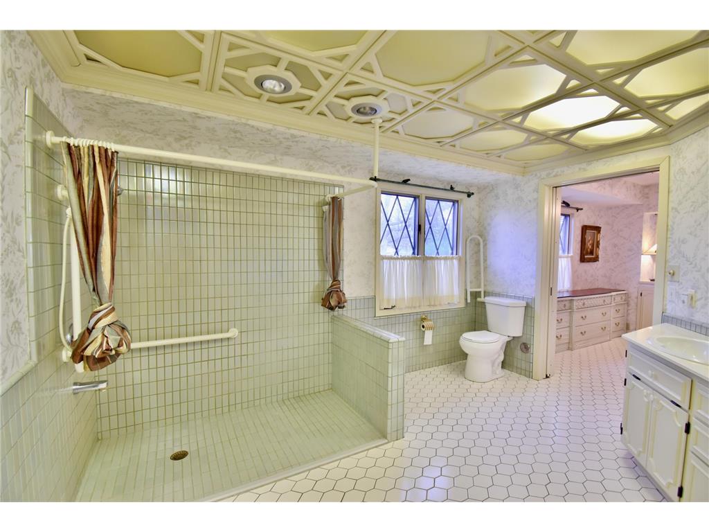 1300 Kilian Boulevard SE Saint Cloud MN 56304 7063252 image33