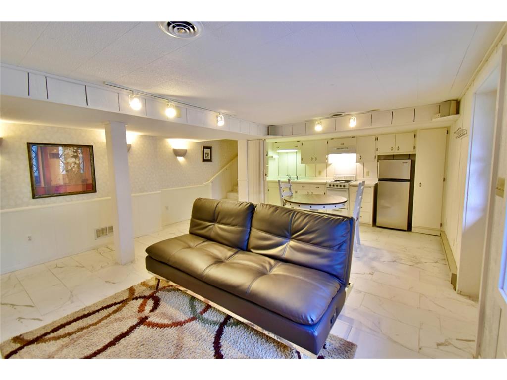 1300 Kilian Boulevard SE Saint Cloud MN 56304 7063252 image46