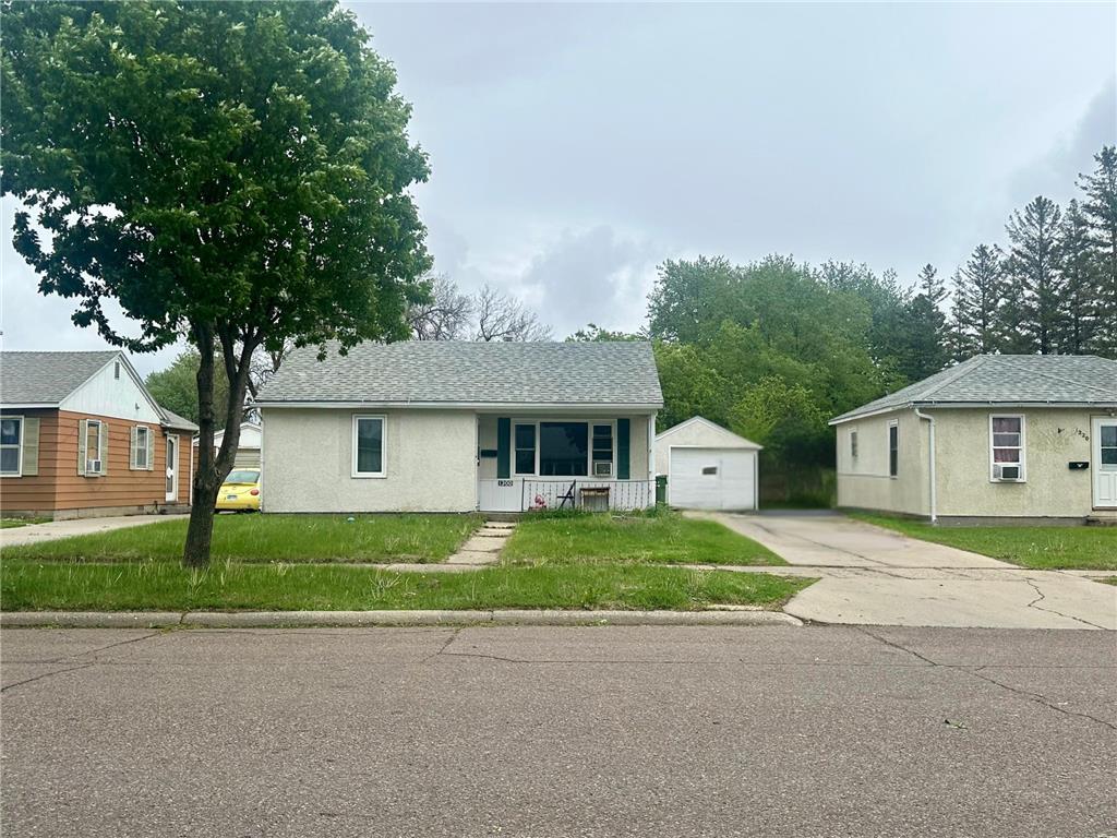 1300 Marine Avenue Worthington MN 56187 6724034 image1