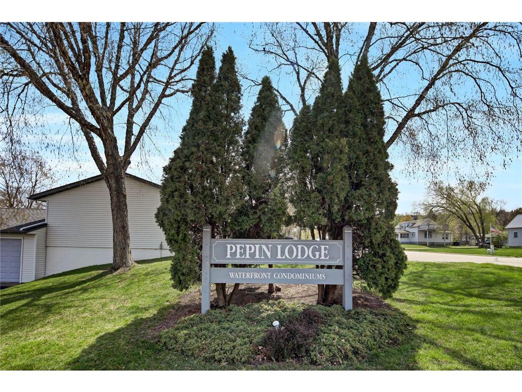 1300 S Lakeshore Drive B1, Lake City, MN, 55041 MLS 6528219 Edina