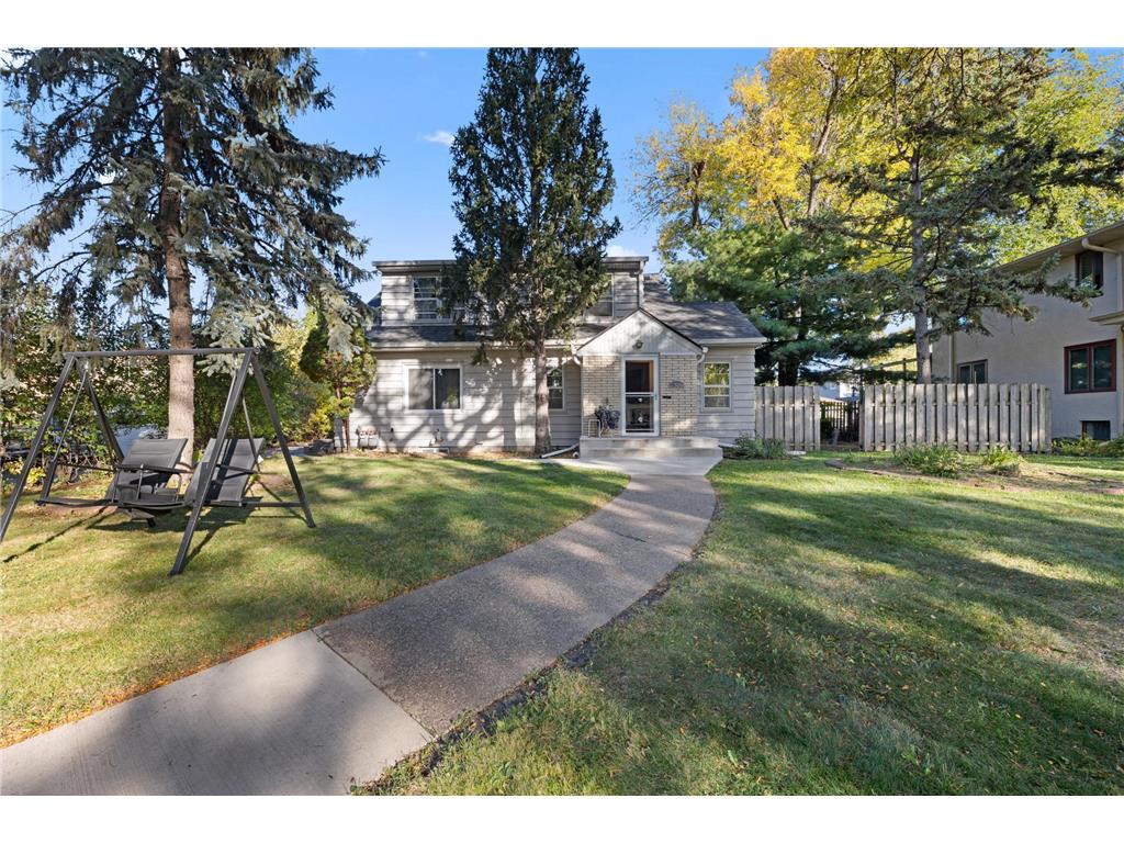 1300 Schletti Street Saint Paul MN 55117 6802314 image1