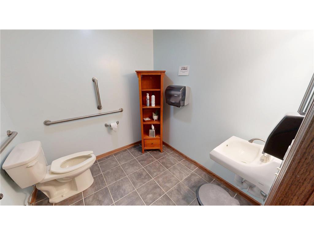 1300 Willmar Avenue SE Willmar MN 56201 6749213 image13