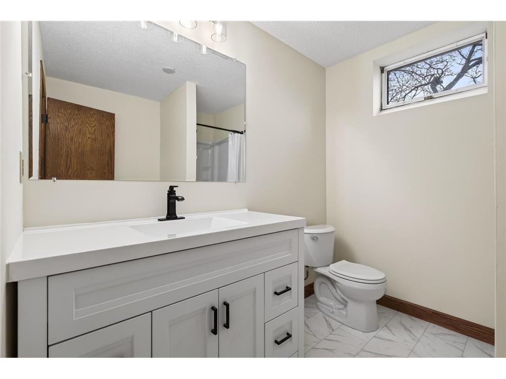 13001 Maywood Lane Minnetonka MN 55343 7081150 image11