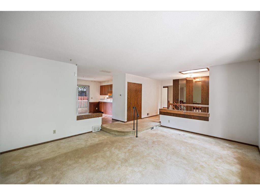 13009 Lakeview Drive Burnsville MN 55337 7090083 image10