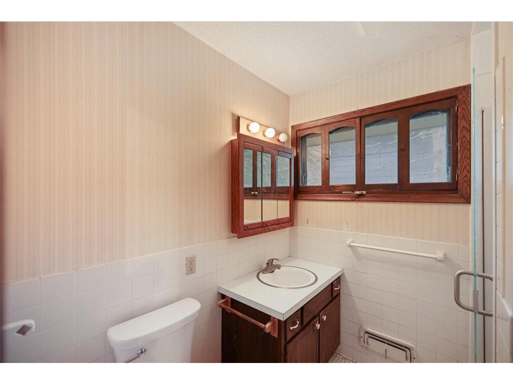 13009 Lakeview Drive Burnsville MN 55337 7090083 image21